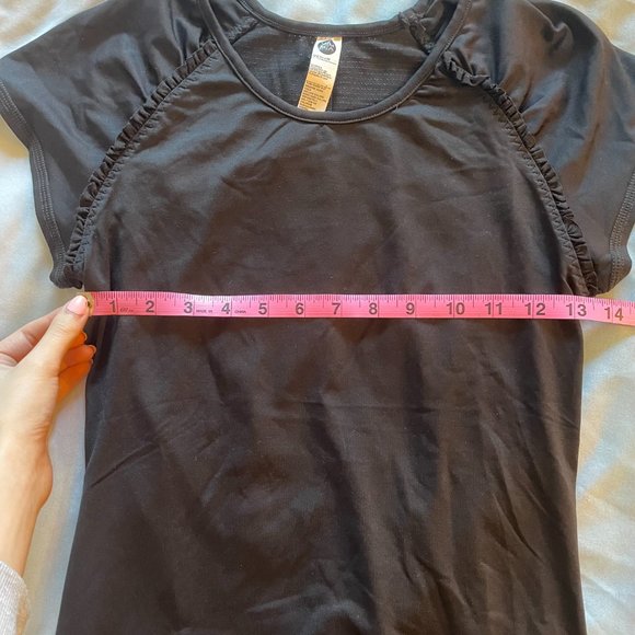 Vimmia Ruffle Black Workout Top - Picture 7 of 8